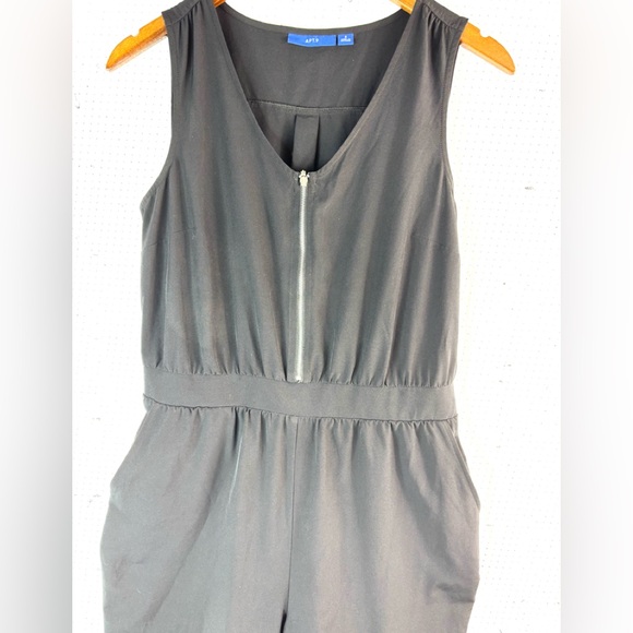 Apt. 9 S Sleeveless Dressy Casual V-Neck Jumpsuit in Black - Picture 4 of 10
